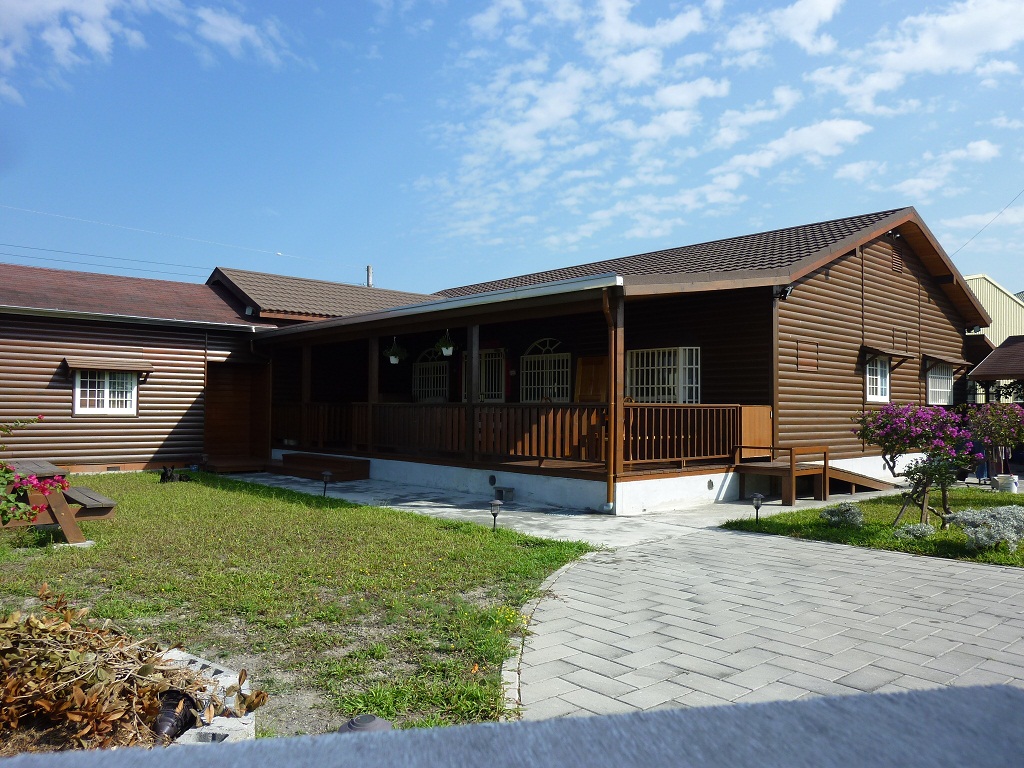 深圳家具厂_定制家具_实木_实木定制_衣柜_深圳全屋(图1)